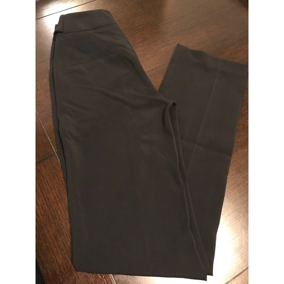 Women’s dress slacks - Picture 2 of 3